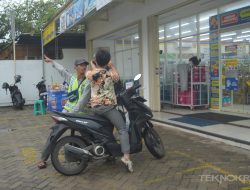 Galeri Foto : Seni Koreografi Lingkungan Karya Mahasiswa Seni Tari Unila