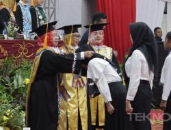 Unila Laksanakan PKKMB Tanpa Momen Sematkan Almamater