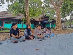 Diskusi Senja : Menggugat Kapitalisasi Pendidikan dan Ancaman Neoliberalisme