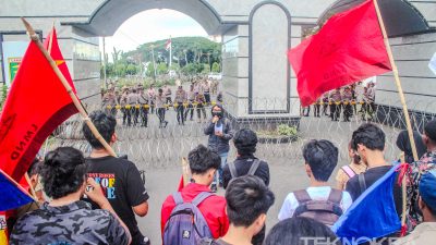 Galeri Foto Teknokra : Mahasiswa Lampung Adakan Aksi Pencerdasan
