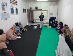 Mahasiswa Hubungan Internasional Unila Adakan Aksi Penghijauan “Vertical Garden” di Pemukiman Padat Panjang Selatan