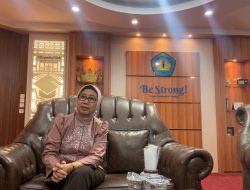 Prof. Lusmeilia Afriani : Kepemimpinan Perempuan di Dunia Akademisi 