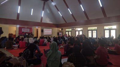 Mendorong Dampak Sosial Pelajar, Kawula17 x AIESEC Unila Adakan “Goes to School” 